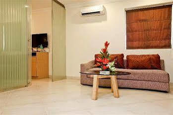 The Lotus Hotel, Burkit Road Apartment Chennai